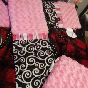 SoldBaby girl crib padding